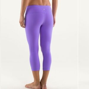 Lululemon Wunder Under Crop
Power Purple